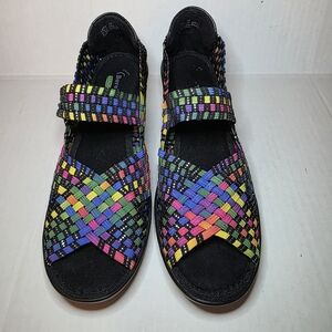 Baretraps Sandals 9 Rainbow Multi Colored Weave Slip On Comfy Mary Jane Shoes